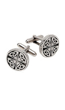 Celtic 2 Piece Quartz Pocket Watch Gift Set worn with a traditional kilt outfit, highlighting its stylish look.