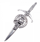 Clan Crest Pewter Kilt Pin with Bethune Crest