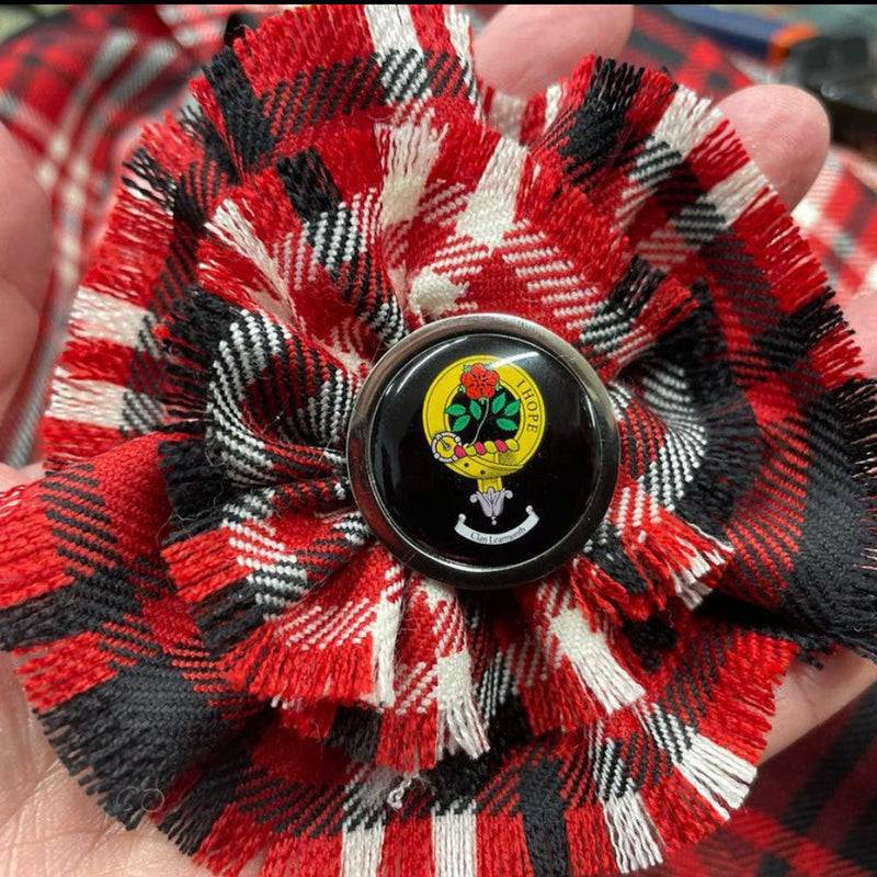 Clan Crest Rosette