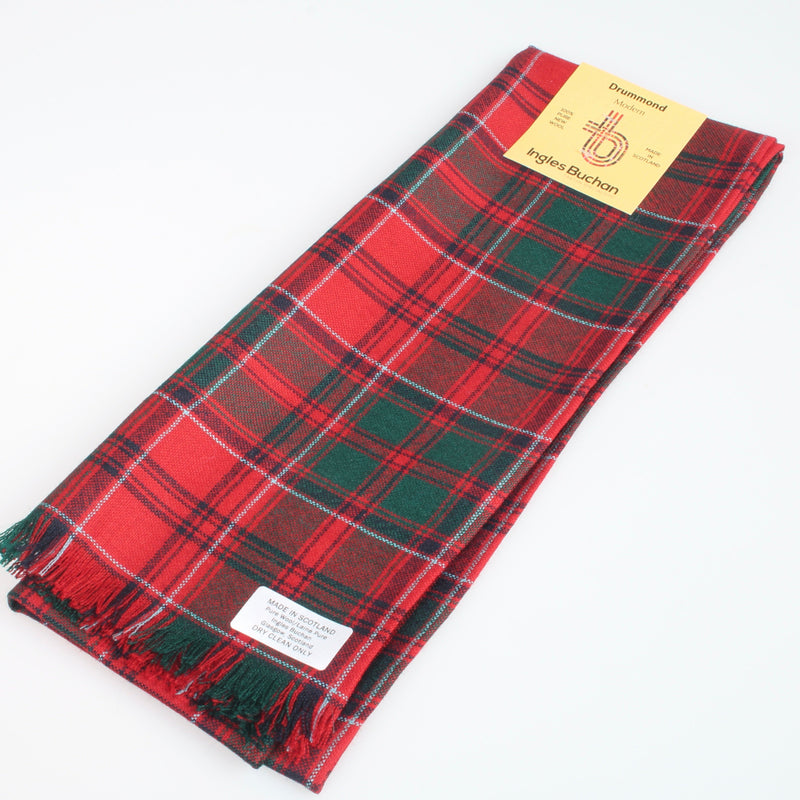 Scarf in Drummond Modern Wool Tartan