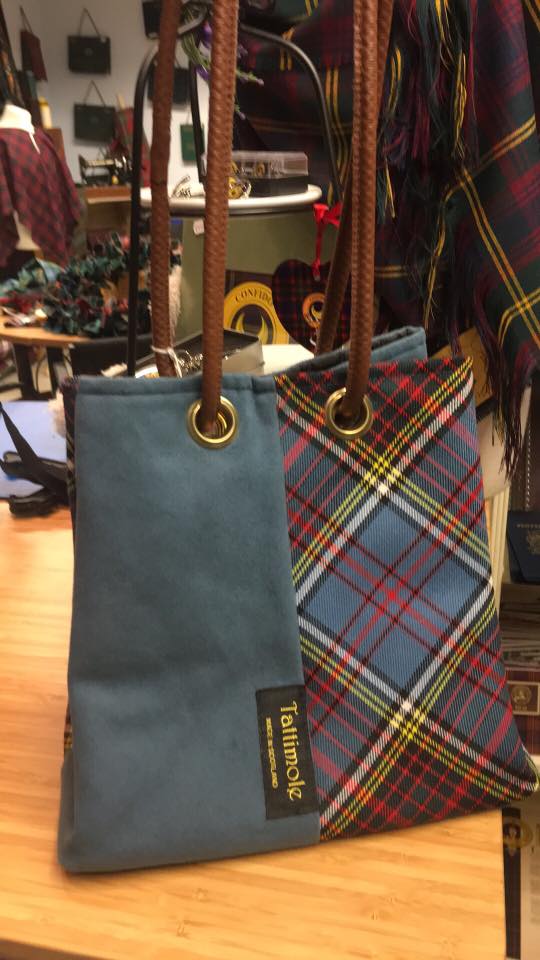 Extra Large Tattimole Tartan Bag in Anderson