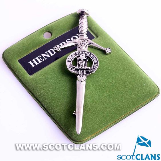 Clan Crest Pewter Kilt Pin with Henderson Crest