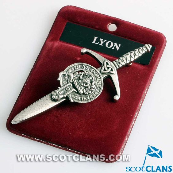 Clan Crest Pewter Kilt Pin with Lyon Crest