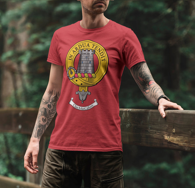 MacCallum Clan Crest Gents T Shirt