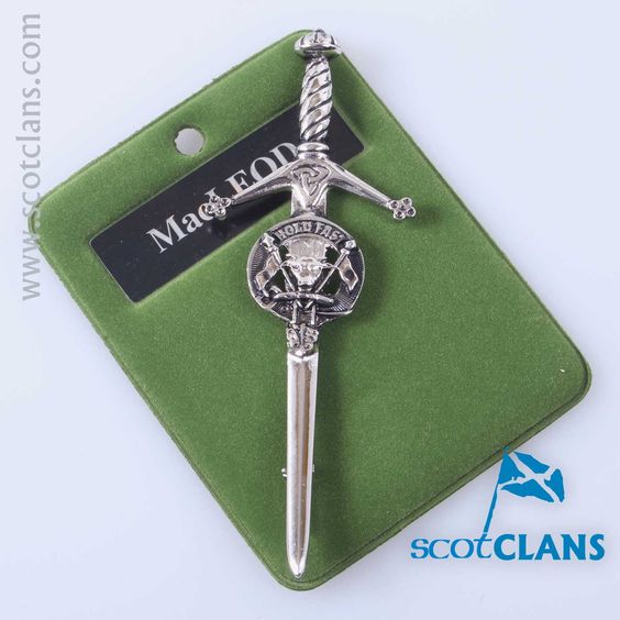 Clan Crest Pewter Kilt Pin with MacLeod Crest